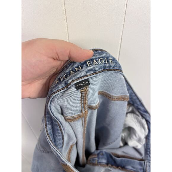 American Eagle Women's Medium Wash Mom Baggy Straight Jeans Size 22 - Picture 3 of 6